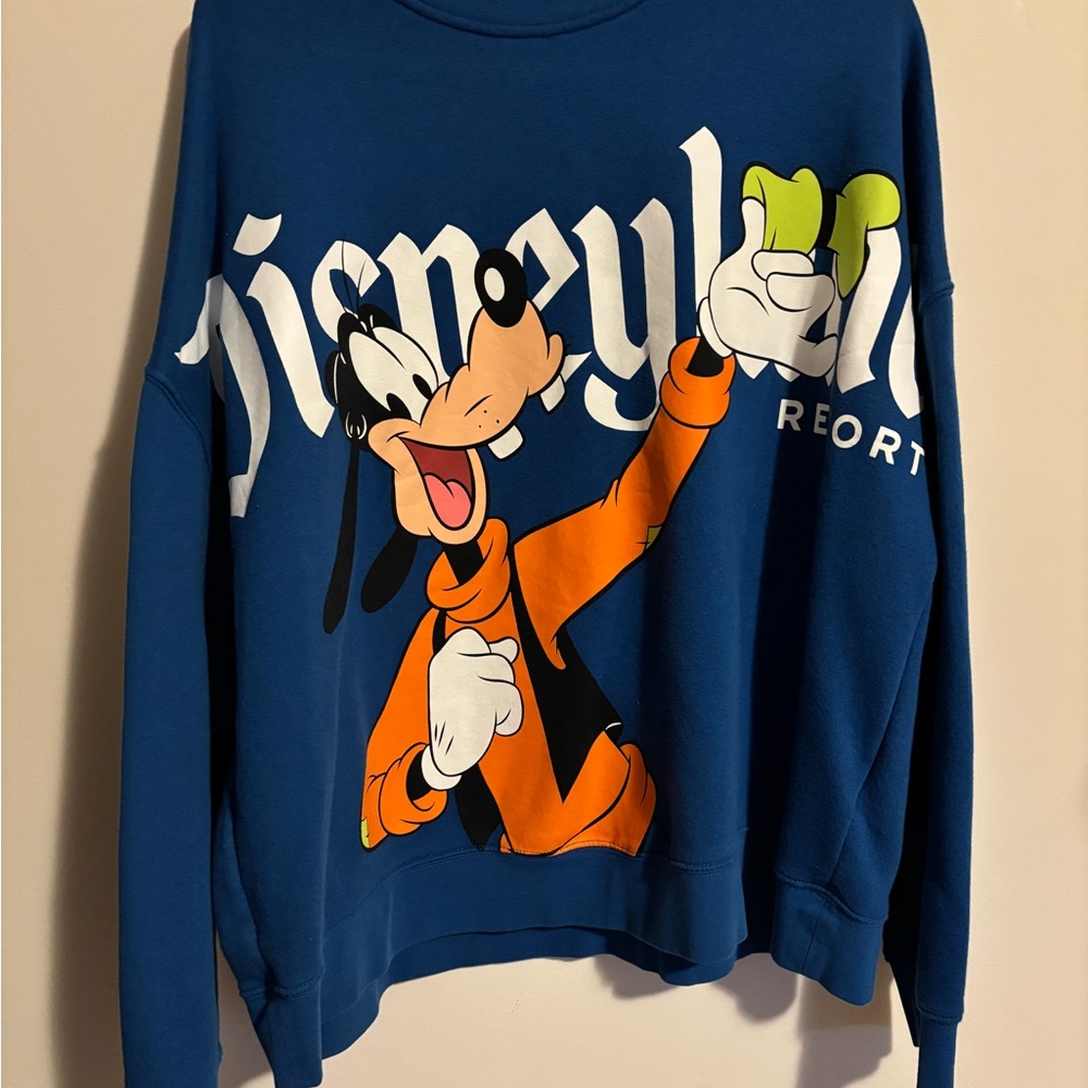 Disney Resort Blue Goofy Graphic Sweatshirt